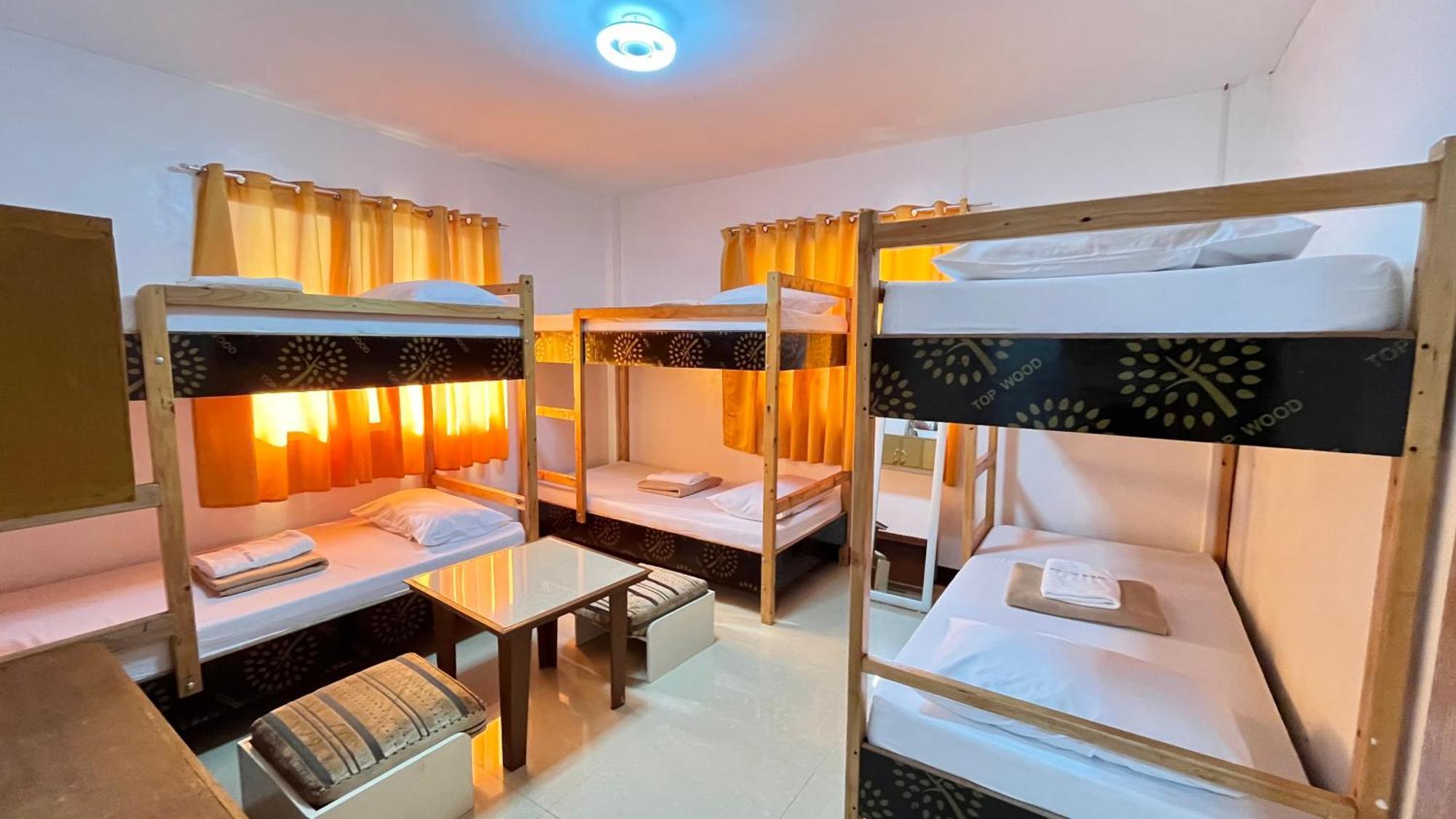MKB Pension Coron Bagian luar foto
